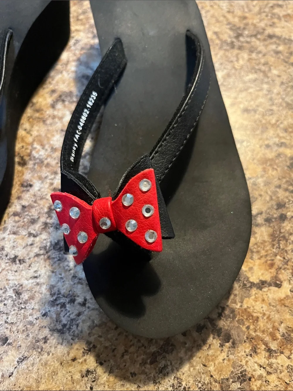 Disney Minnie Mouse platform wedge thong sandals studded red bow size 7 new